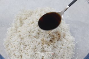 咸蛋黃肉粽子的做法 咸蛋黃肉粽子怎么做 吾愛烘焙的菜譜