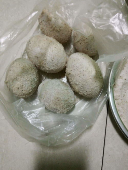 咸鴨蛋好吃,會腌的人很少,鴨蛋怎么腌制才出油,2個秘訣是關鍵